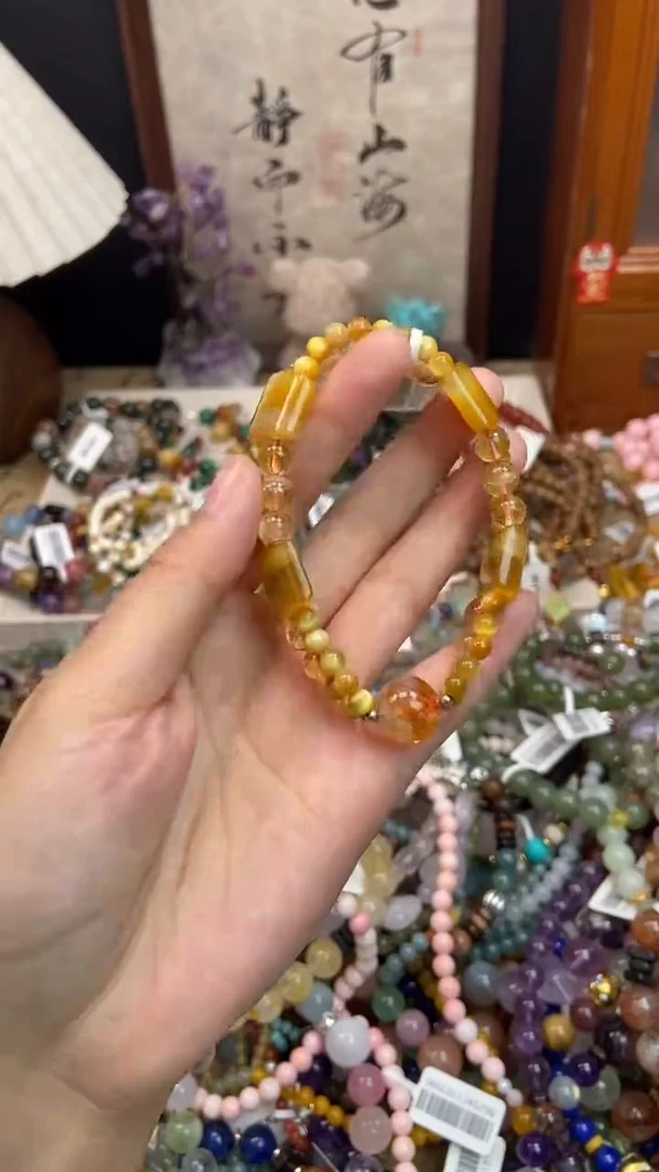 未镶嵌石英质玉手饰343