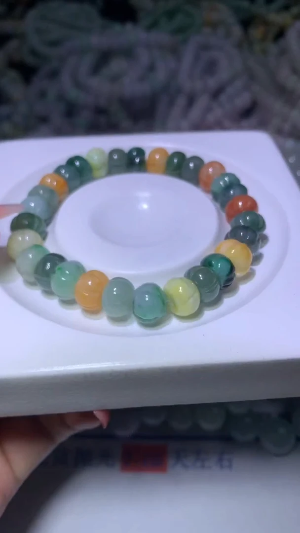 翡翠未镶嵌颈饰淡*MXX027096