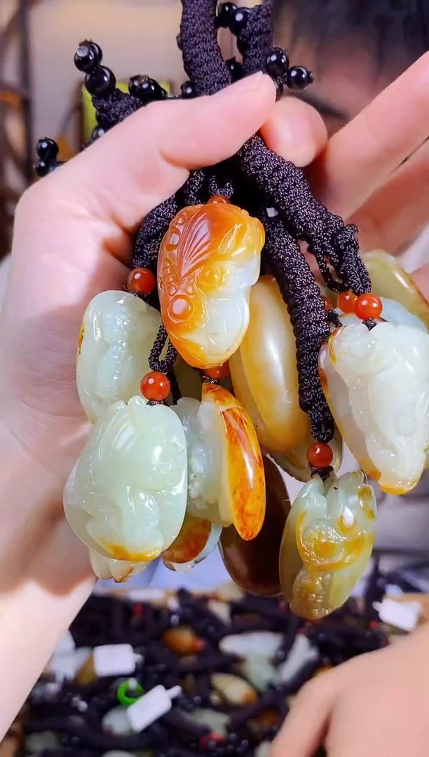 【闪购商品】和田玉颈饰未镶嵌1多样性发货拍一单发一个