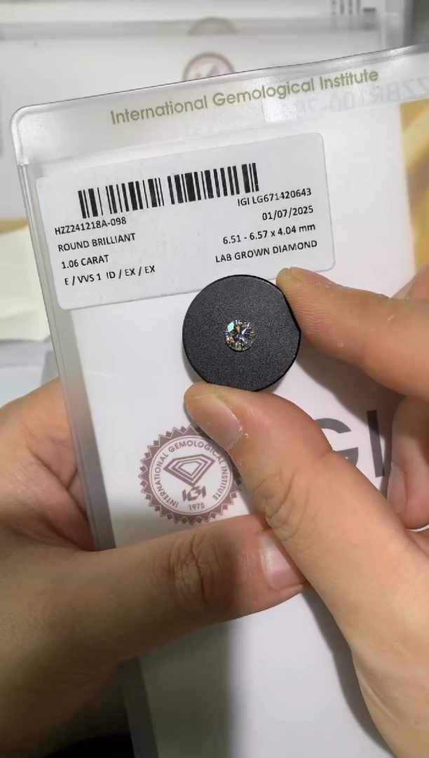 【闪购商品】合成钻石裸石未镶嵌1.06E671420643