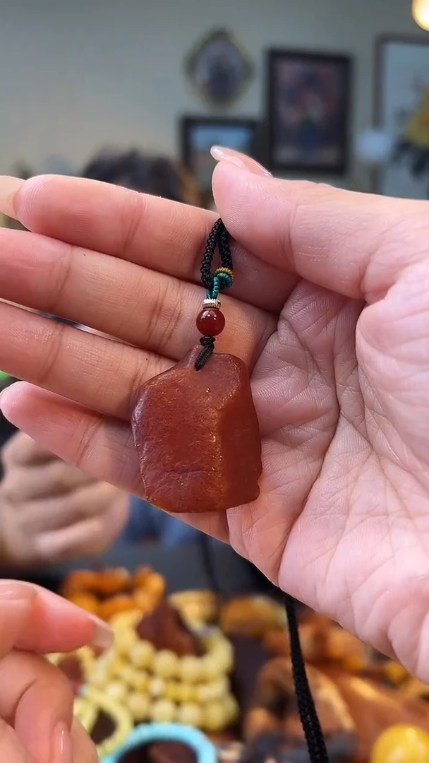 琥珀颈饰未镶嵌吊坠