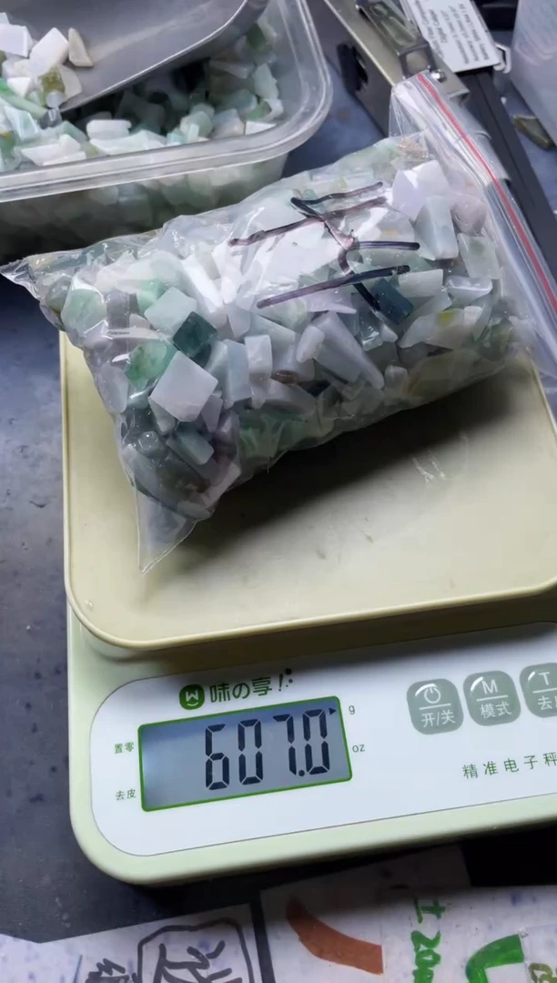 配石翡翠天然翡翠迷你500克44