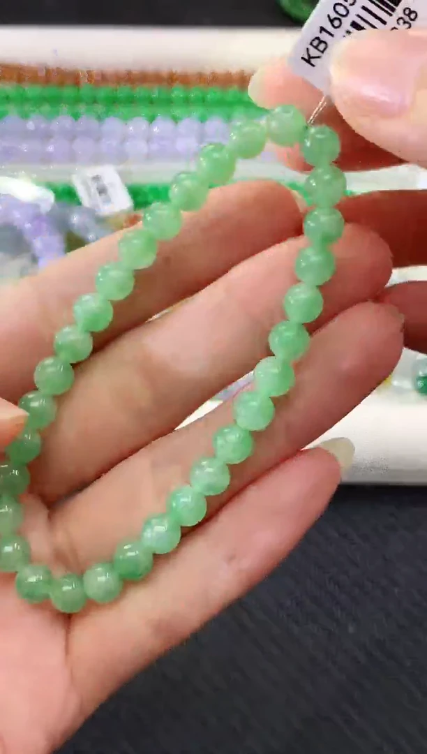 未镶嵌手串翡翠美****852|1980