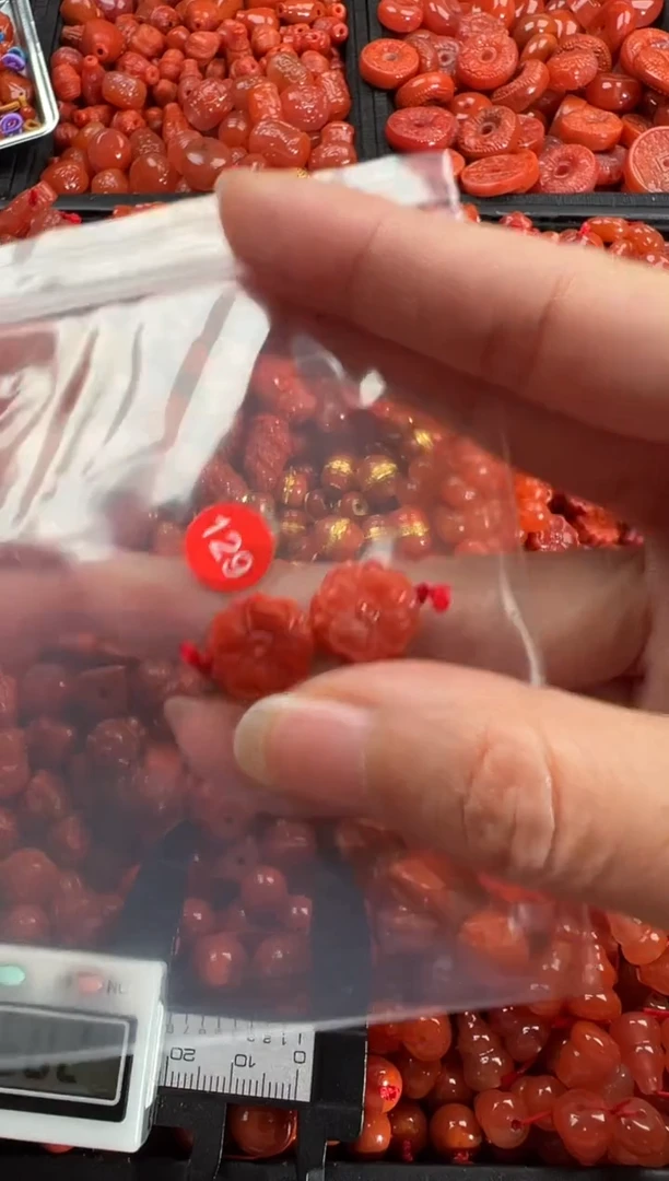 【闪购商品】南红玛瑙颈饰未镶嵌1