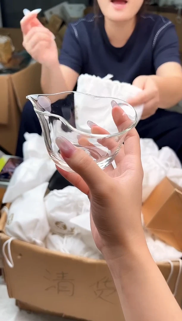 禾墨清如透明色