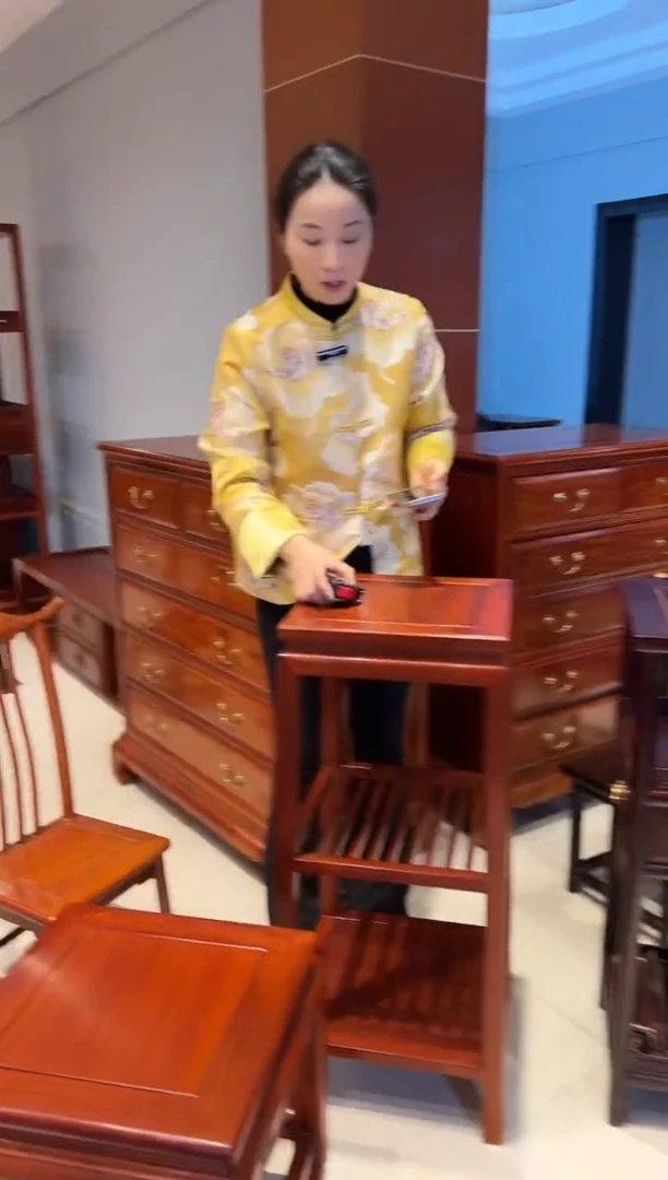 花梨木类成套家具大果紫檀三层花架一对