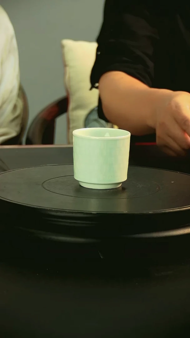 摆件摆件《景东陶瓷》艺术摆件T128