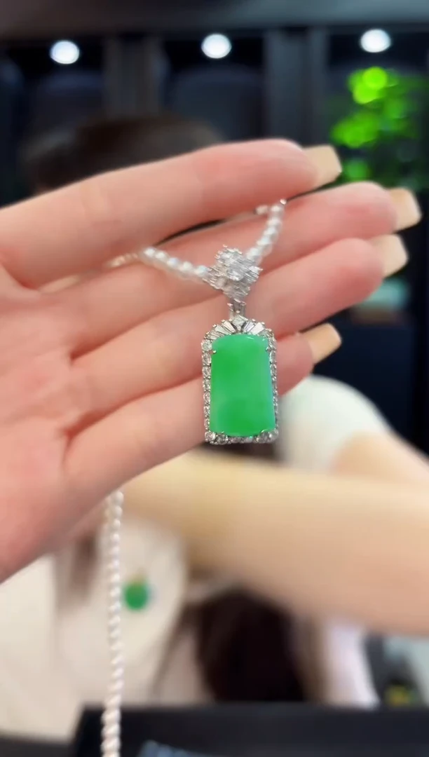 翡翠未镶嵌吊坠(不含链)  缅料A货/支持复检/一件