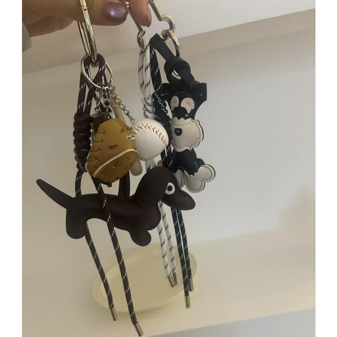 谁会拒绝这么可爱的狗狗挂件呢！