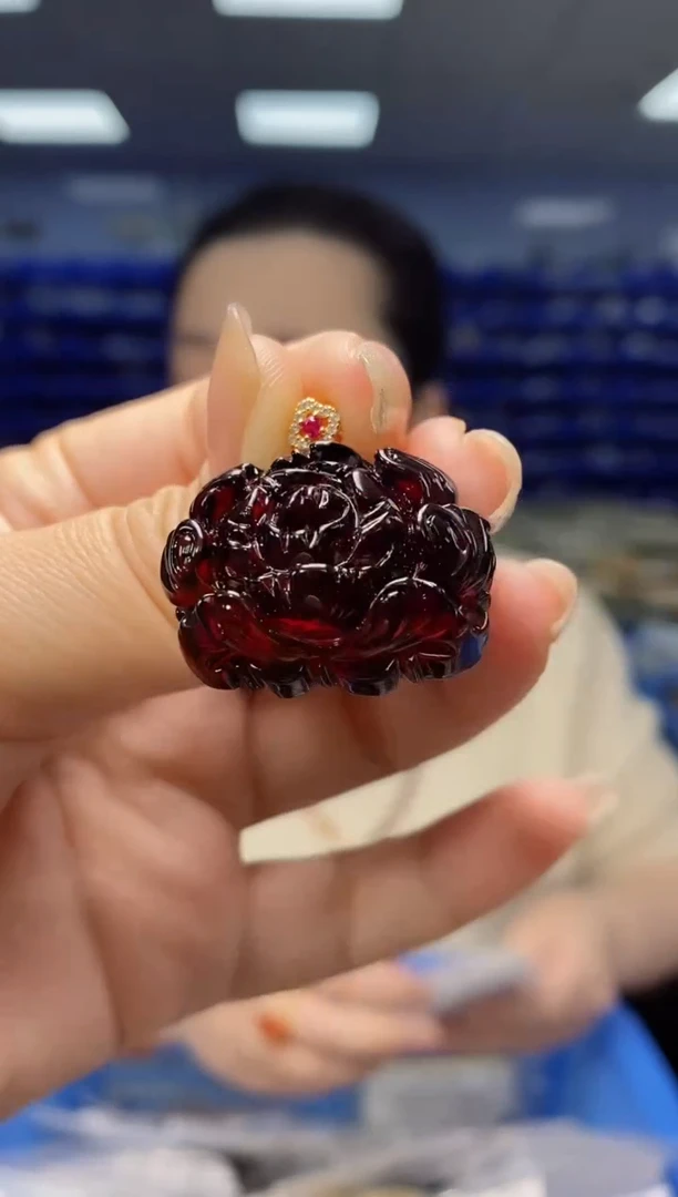 【闪购商品】琥珀颈饰银S925镶嵌DZ5604