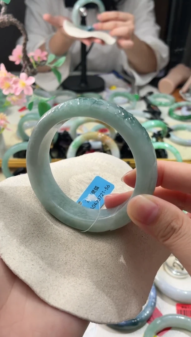 未镶嵌手镯翡翠木**妆59  翡翠手镯 56