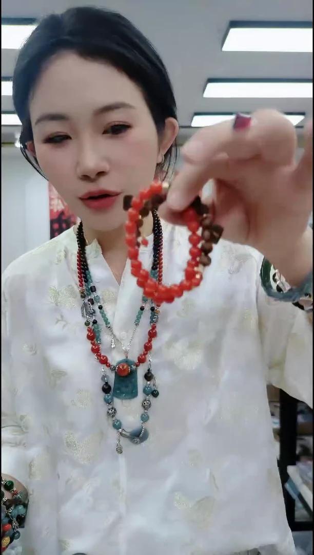 【闪购商品】玛瑙/玉髓合金颈饰1858红珠黄油