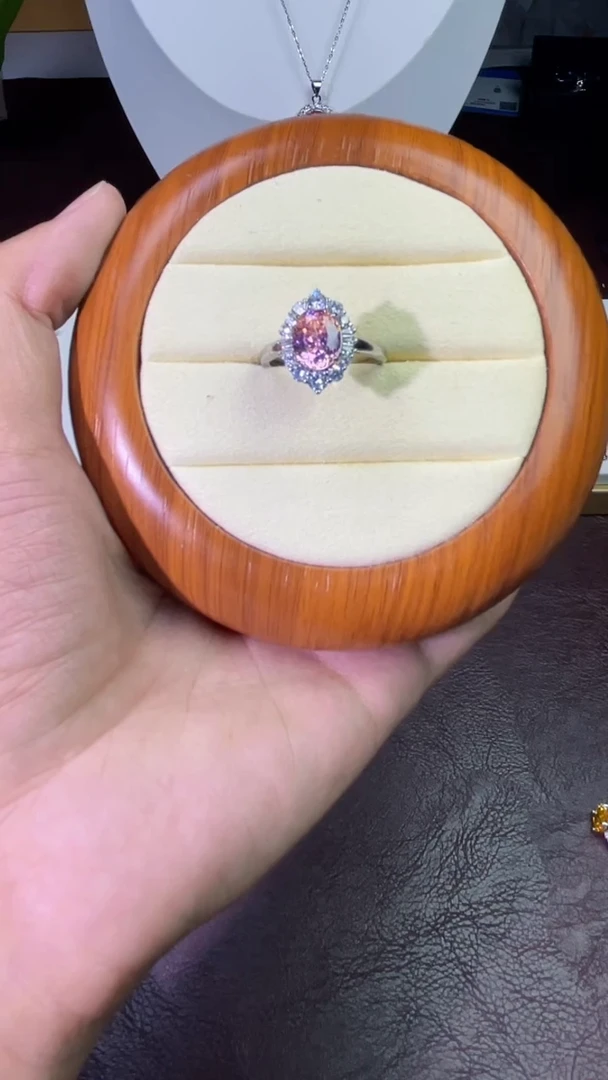 合金合成钻石粉橘宝戒指