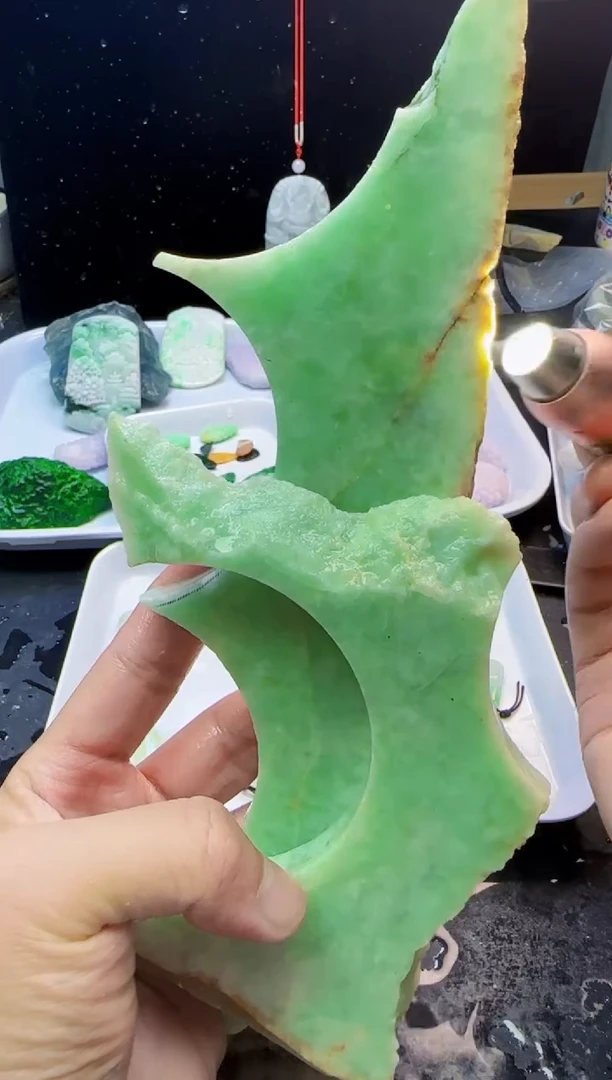 颈饰未镶嵌翡翠小***军051天然A货翡翠