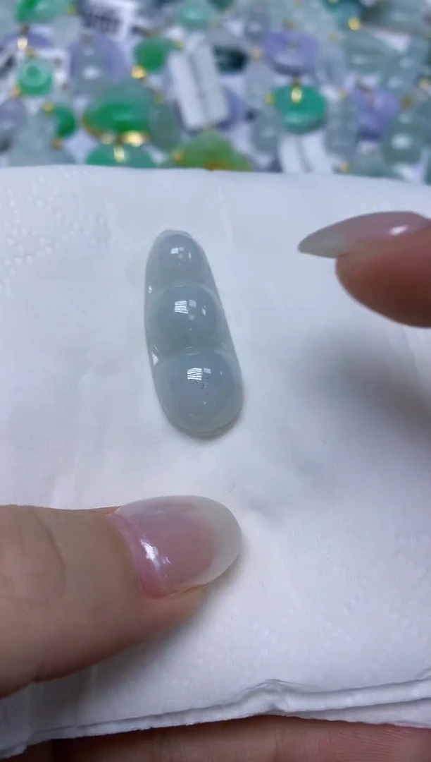 翡翠未镶嵌颈饰天然缅甸翡翠A货