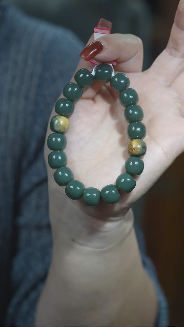 未镶嵌手链岫岩河磨玉（透闪石质玉）手串