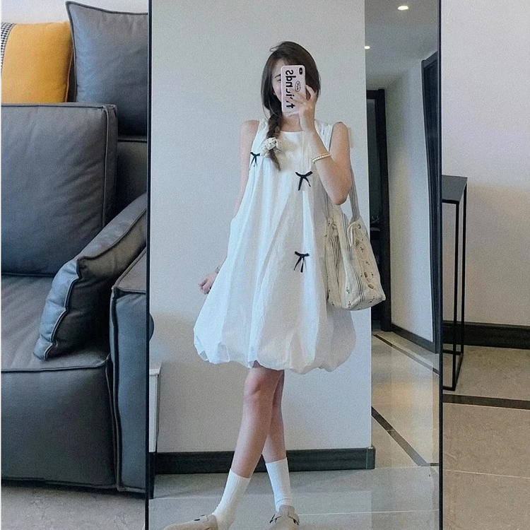 甜美无袖背心连衣裙子女夏季2025新款蝴蝶结法式气质花苞收腰短裙