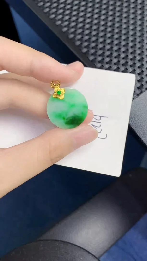 翡翠未镶嵌颈饰天然翡翠緬甸A貨