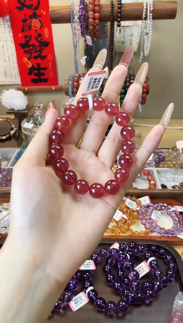 【闪购商品】石英质玉手链未镶嵌鸽血红草莓晶12mm