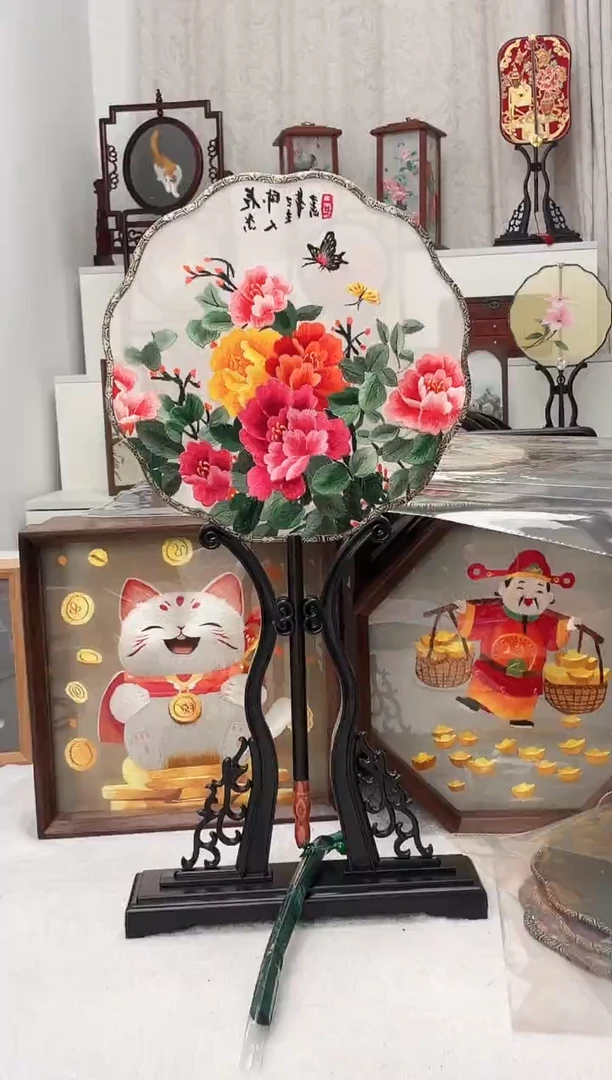 扇子苏绣作品手工团扇