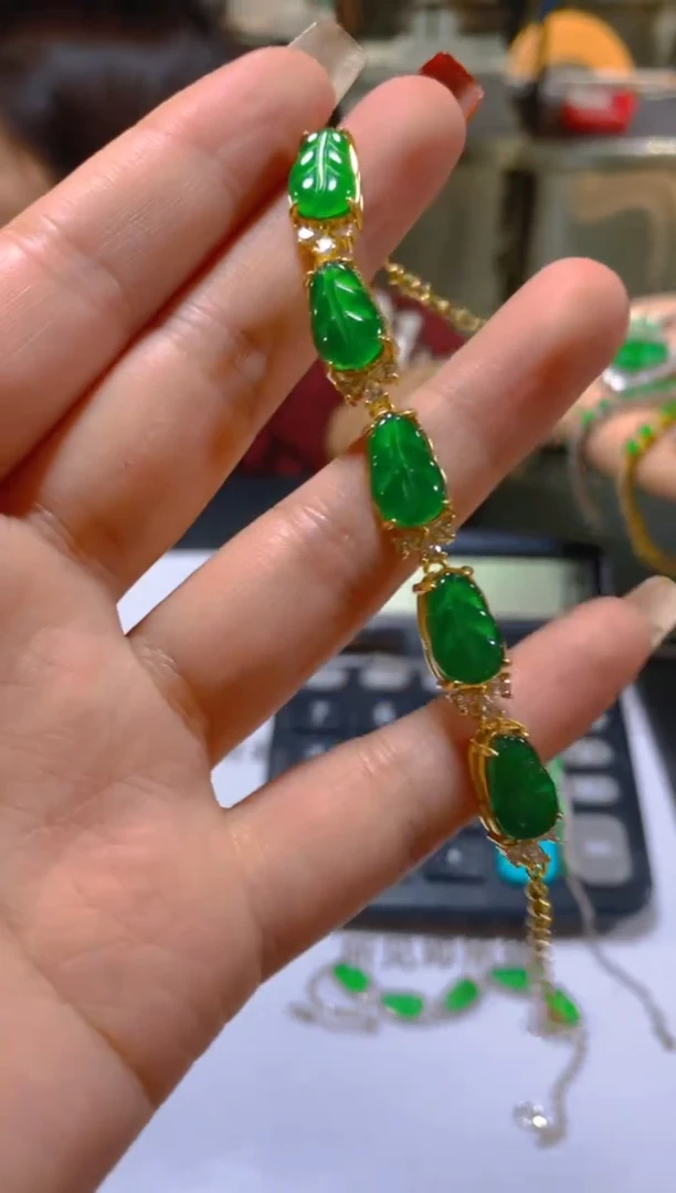 未镶嵌手链翡翠多样性发一