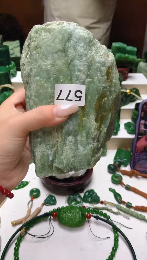 未镶嵌和田玉（碧玉）珠宝半成品1