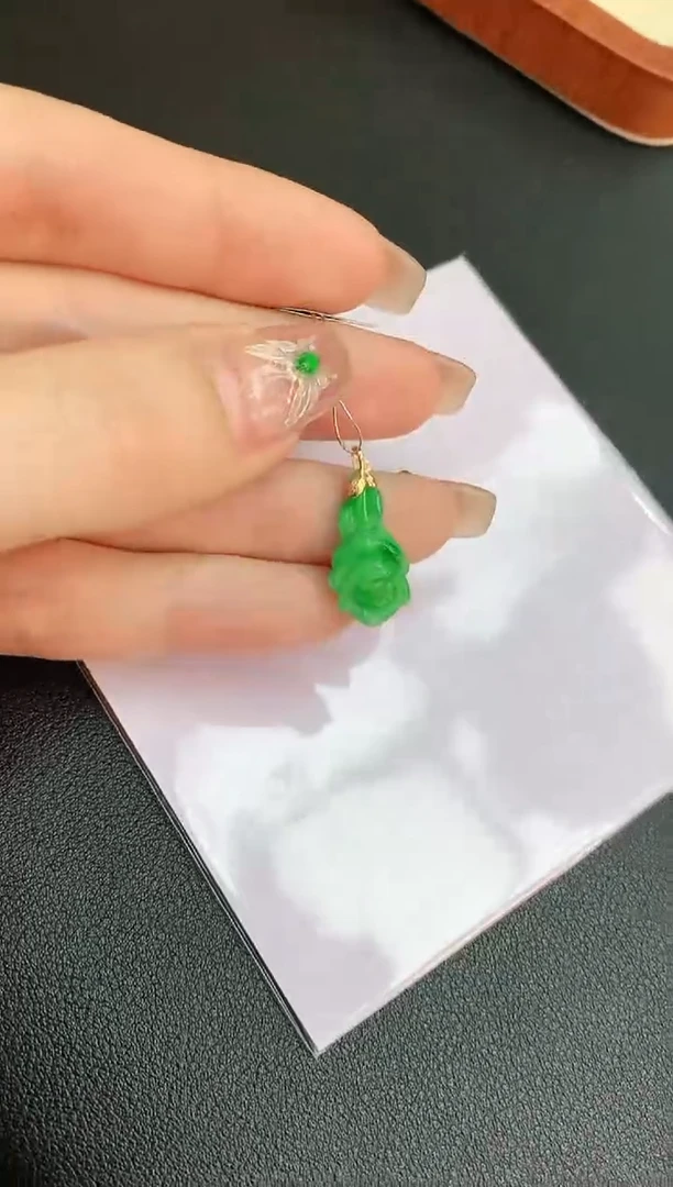 【闪购商品】翡翠颈饰未镶嵌赠礼盒证书 珍珍