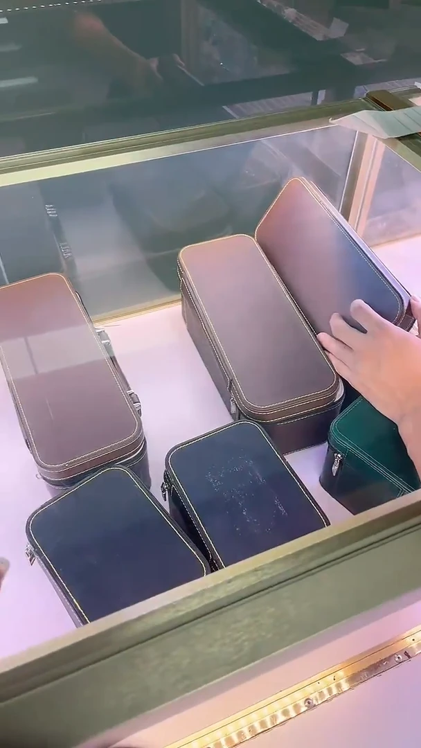 未镶嵌手镯石英质玉尘*丷圈口（赠品镯心）