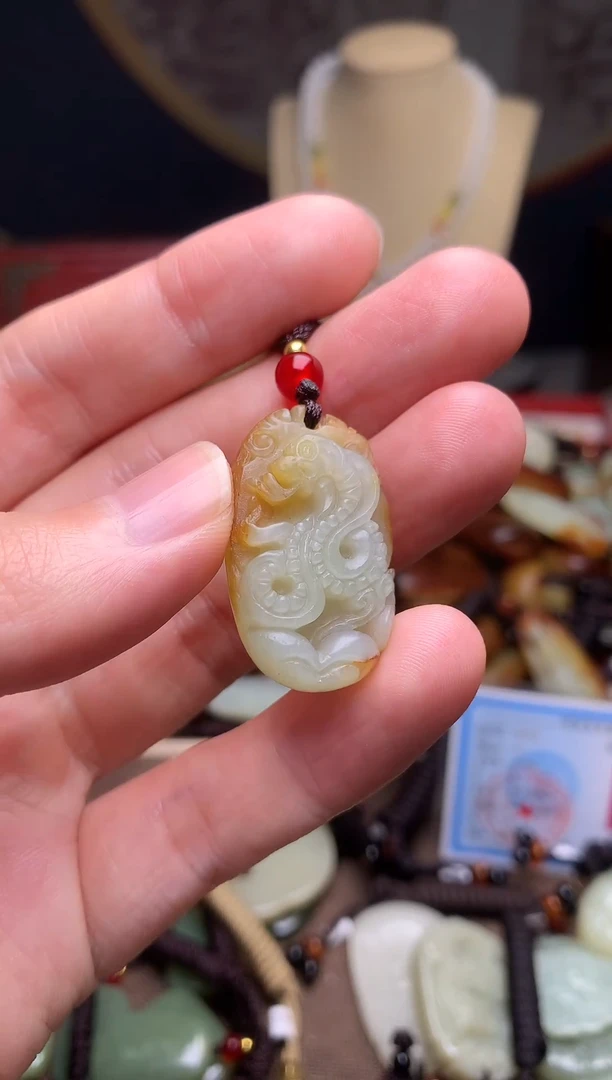 颈饰未镶嵌和田玉新疆料青海料清水和田玉吊坠