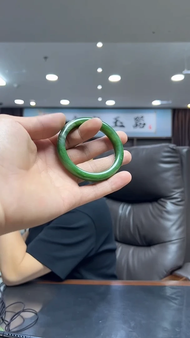 未镶嵌手镯和田玉（碧玉）手镯-多样性发货其中发一