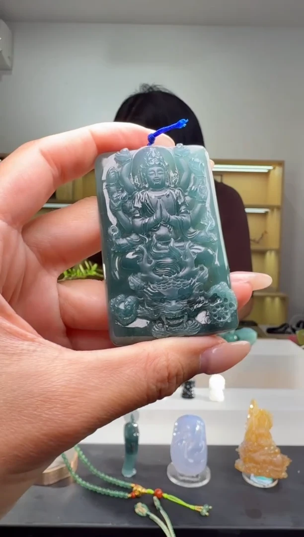 吊坠(不含链)未镶嵌翡翠千手观音