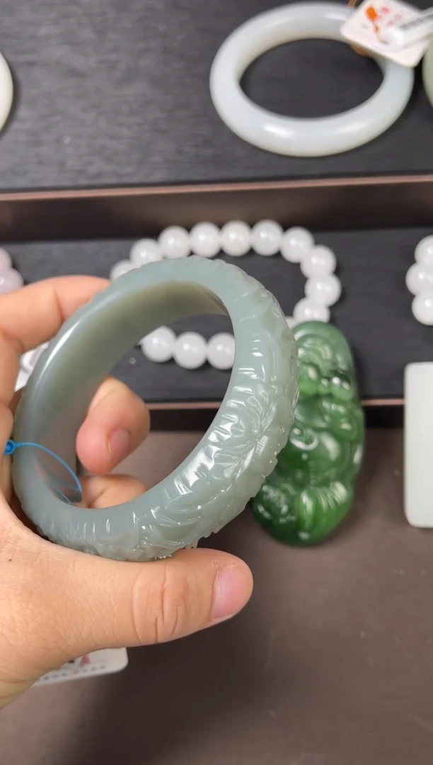 和田玉手镯未镶嵌吐拉牧场 57+圈 小棉裂9009328