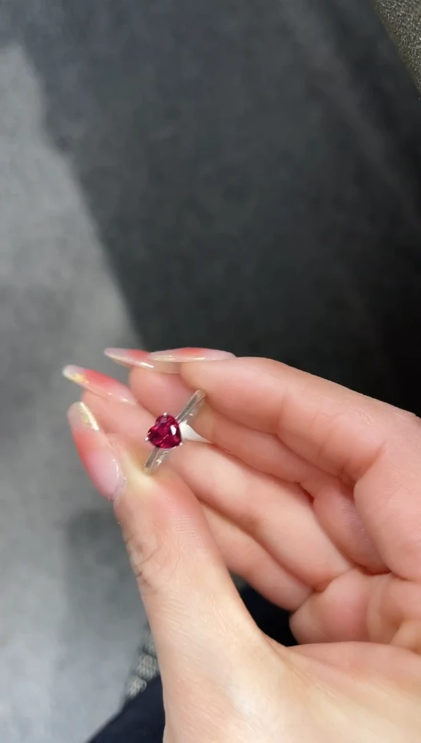 银S925镶嵌戒指石榴石成品戒