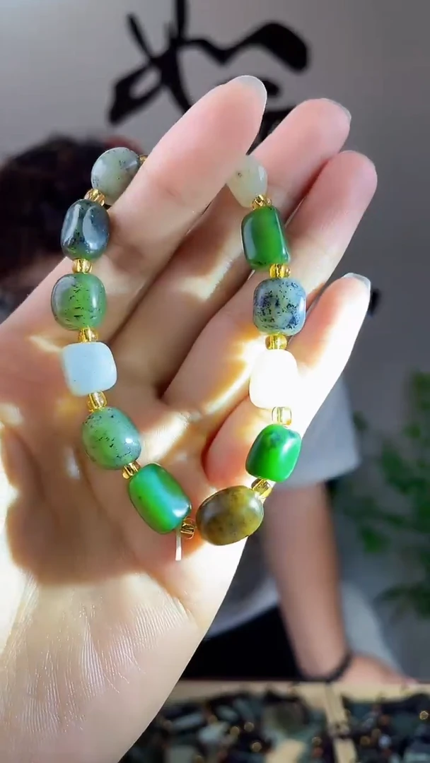 和田玉未镶嵌挂件拍一发一，多样性发货