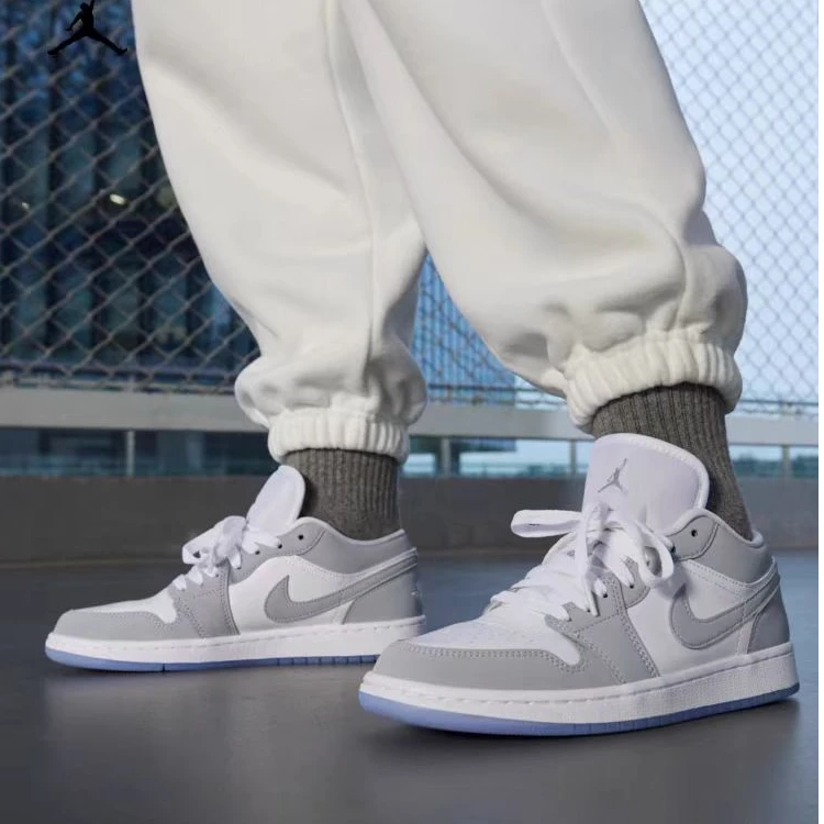 耐克AJ1百搭情侣中性低帮潮流拼接系带休闲鞋板鞋 DC0774105#HN