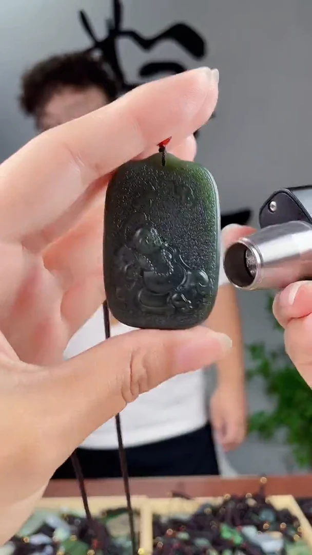 和田玉未镶嵌颈饰拍一发一，多样性发货