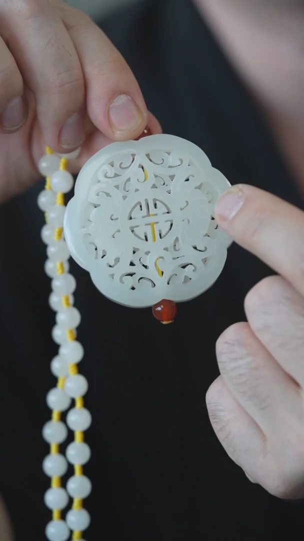 颈饰未镶嵌和田玉福寿牌