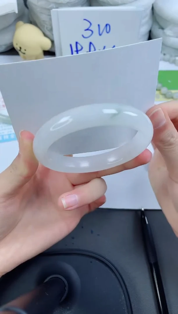 【闪购商品】石英质玉手镯未镶嵌158-58.7