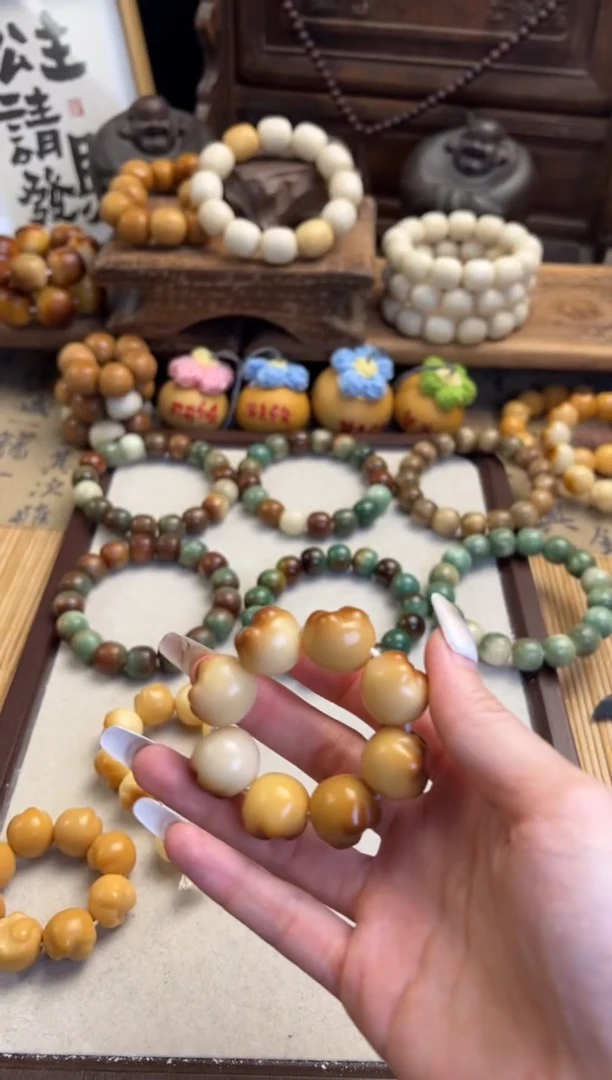 【闪购商品】菩提根/象牙果手串卡17.5猫爪手捻微微瑕142