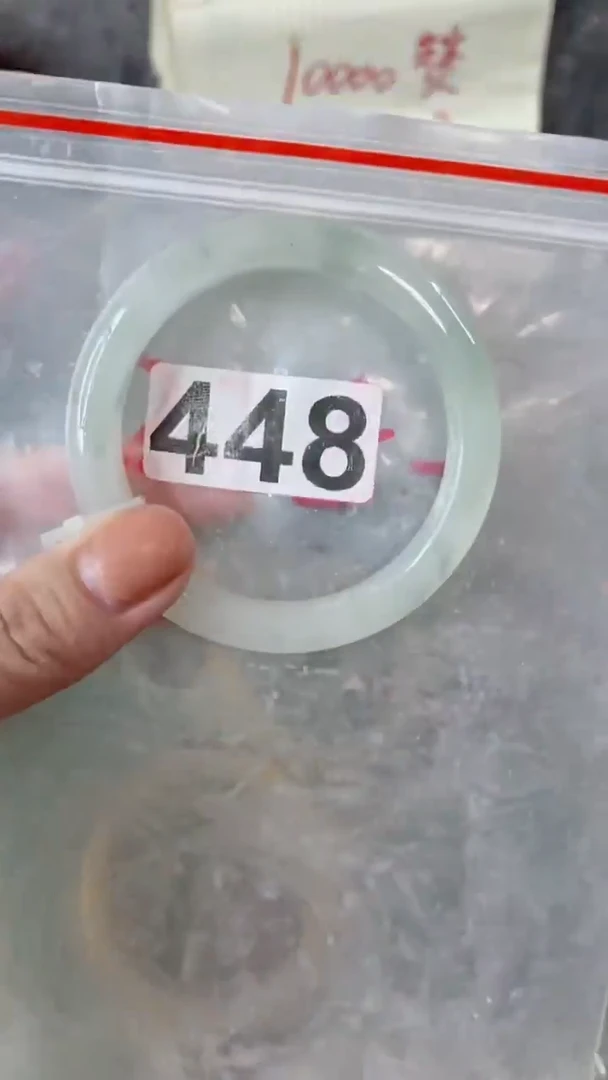 【闪购商品】石英质玉手镯未镶嵌54+448