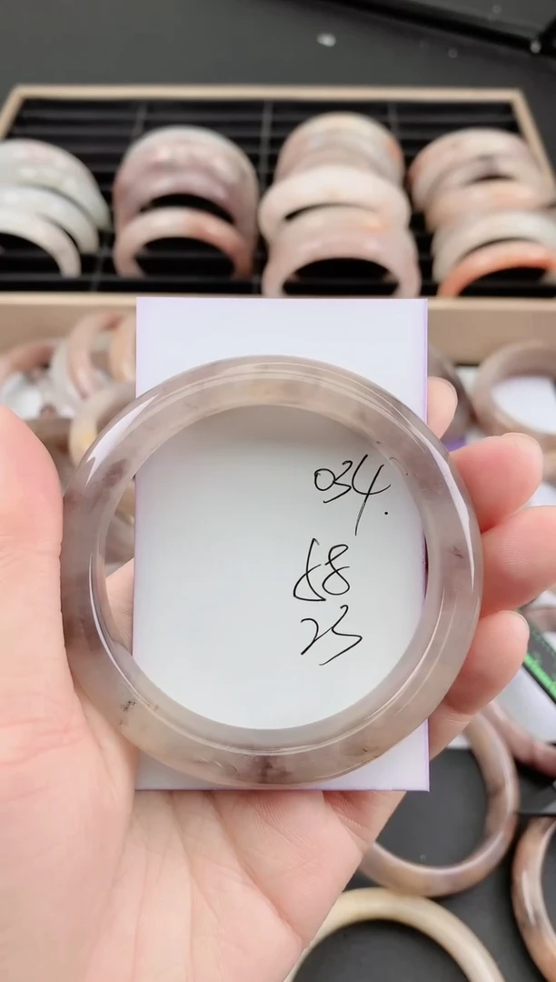 未镶嵌手镯石英质玉034