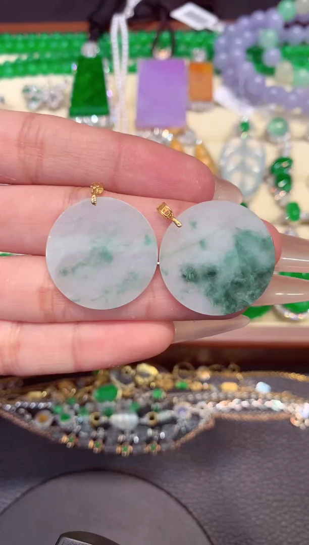 翡翠18K金镶嵌吊坠(不含链)多样性发货