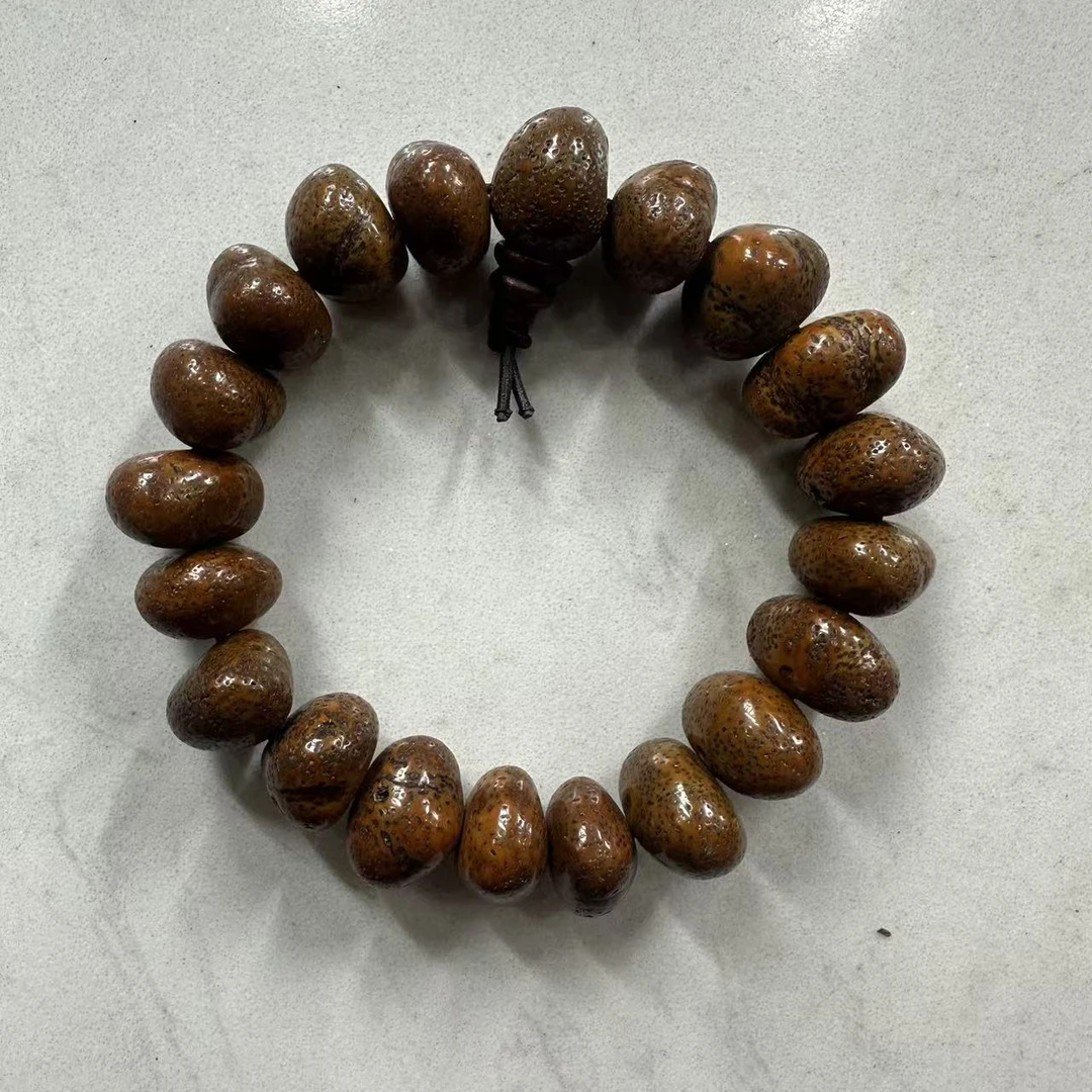 P105 随型元宝血丝星月菩提（颜色多样性）