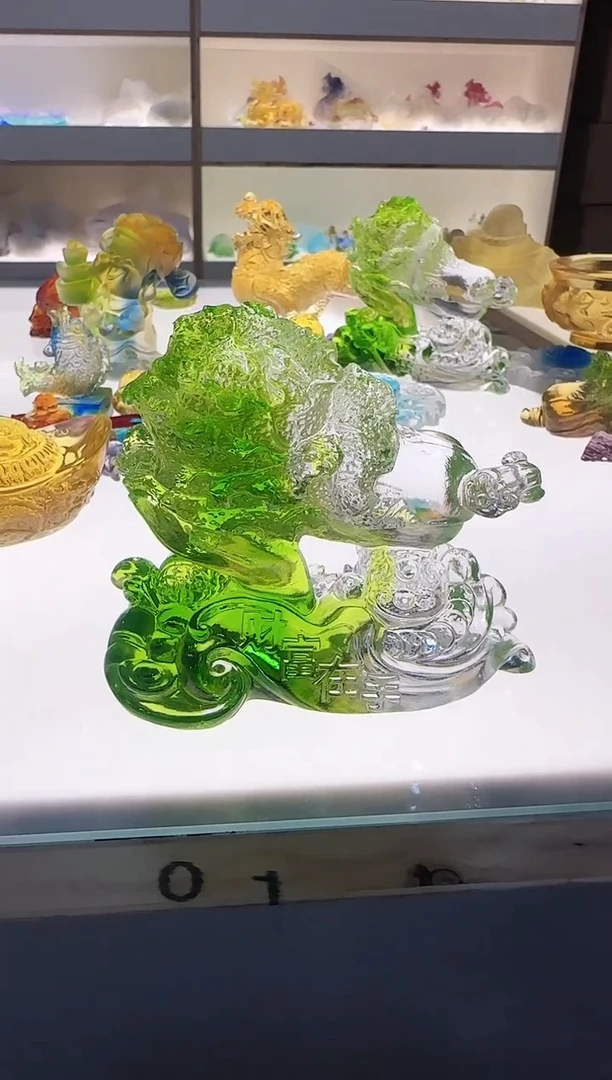 手工艺品琉璃财富在手