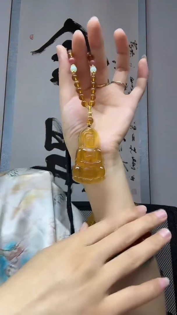 琥珀颈饰未镶嵌观音