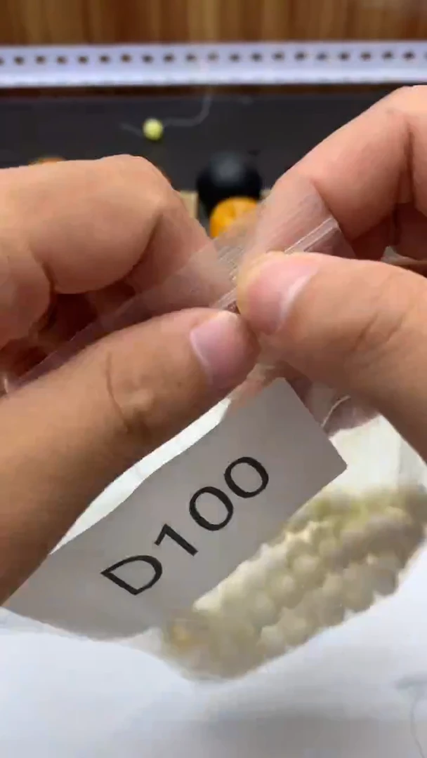 D100.瓷白10毫米老型珠