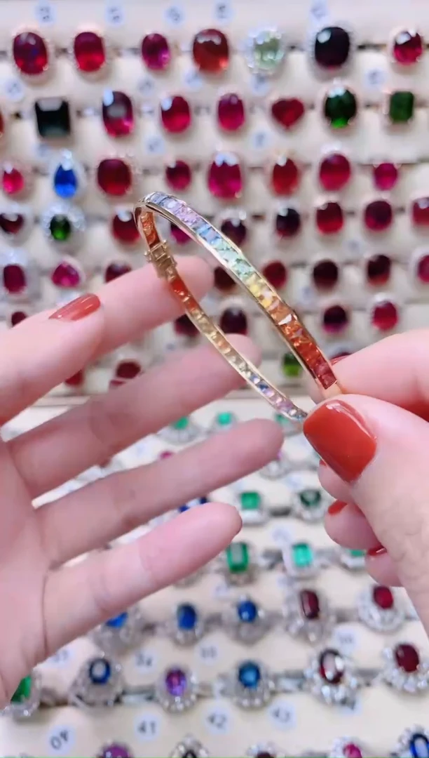 手镯彩色蓝宝石18K金镶嵌1