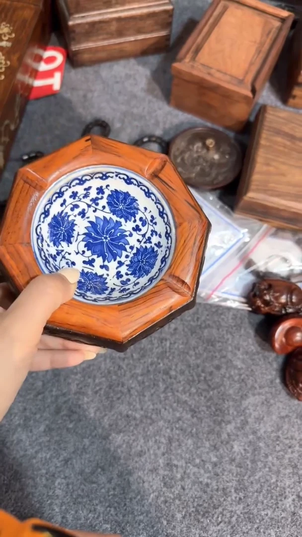 木福利             烟灰缸