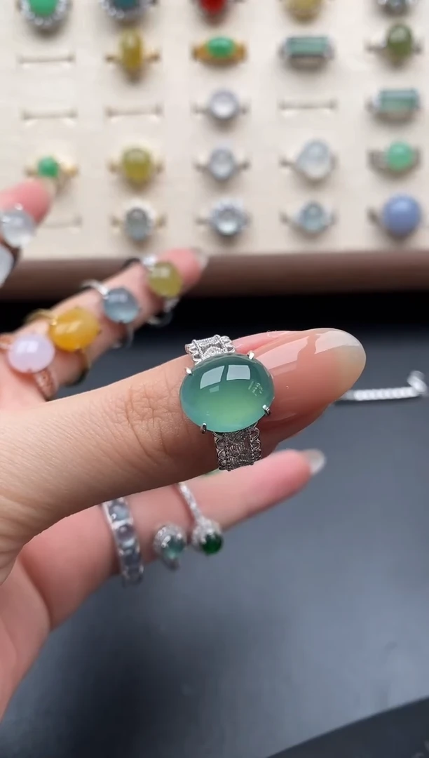 银S925镶嵌戒指翡翠一物一证一礼盒