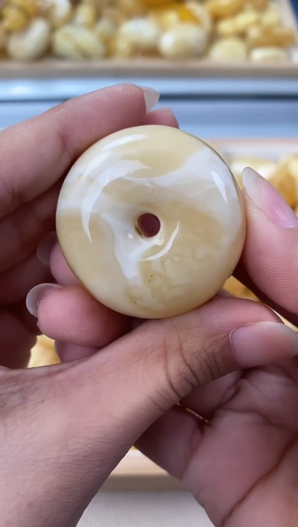 未镶嵌琥珀裸石天然琥珀蜜蜡